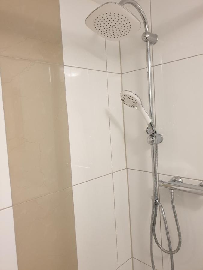 Moderne Einliegerwohnung Amara - Friedrichshafen Am Bodensee 外观 照片
